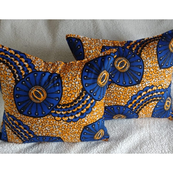 Almofada com tecido africano (KIT - 3 unidades)