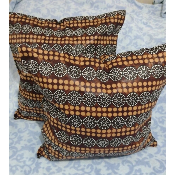 Capa de almofada com tecido africano